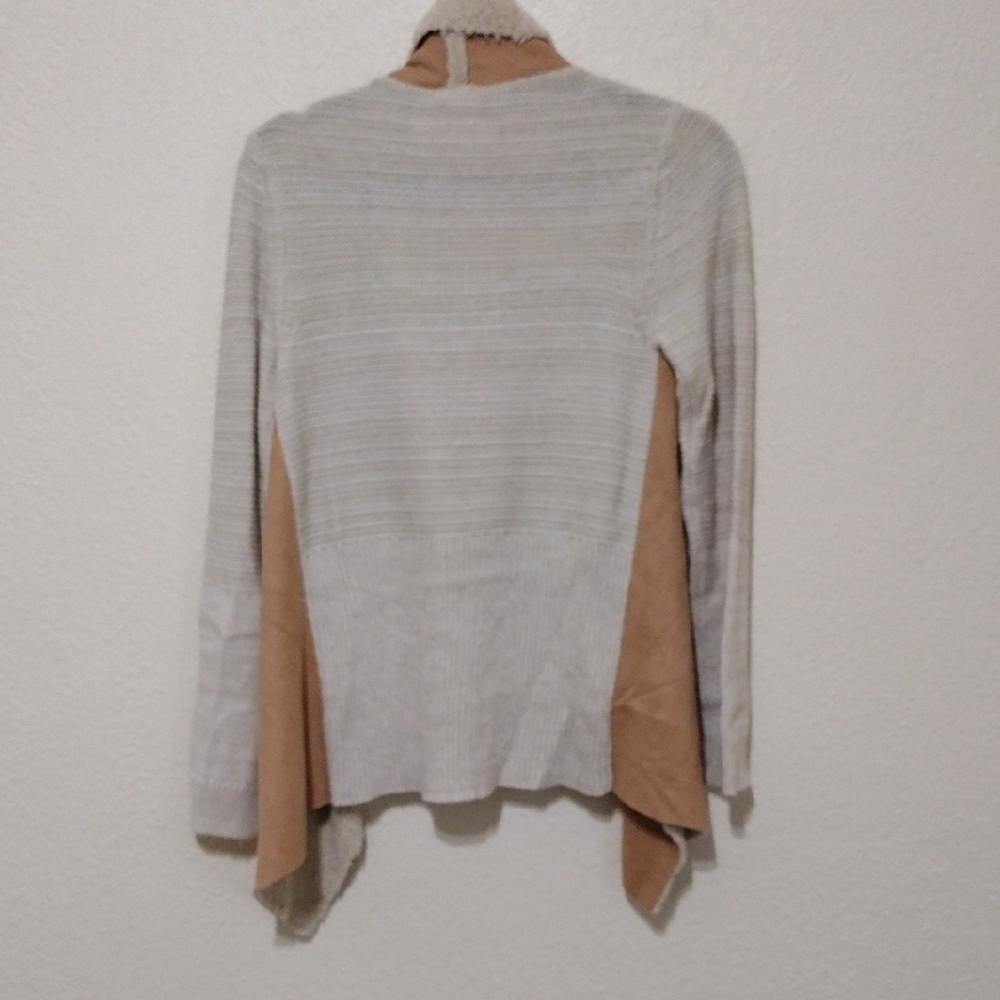Hem & Thread White and Cream Cardigan with Open Front Design - Picture 8 of 9